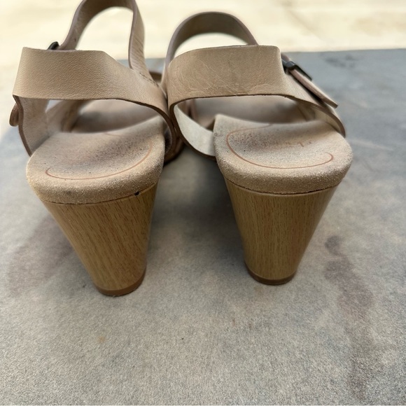 Dansko Tasha Leather Sandals in Natural Nude Size EU 39 US 8.5-9 EUC - Picture 5 of 11